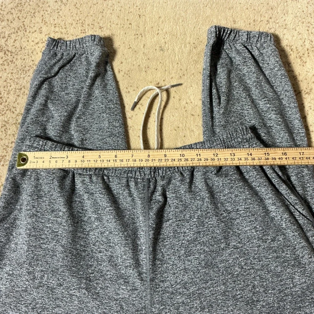 Vuori Performance Joggers Womens Medium‎ Charcoal Heather Grey VW457 Pants